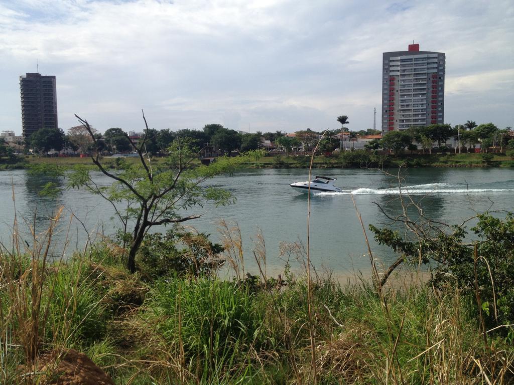 Pousada Beira Rio Itumbiara Dış mekan fotoğraf